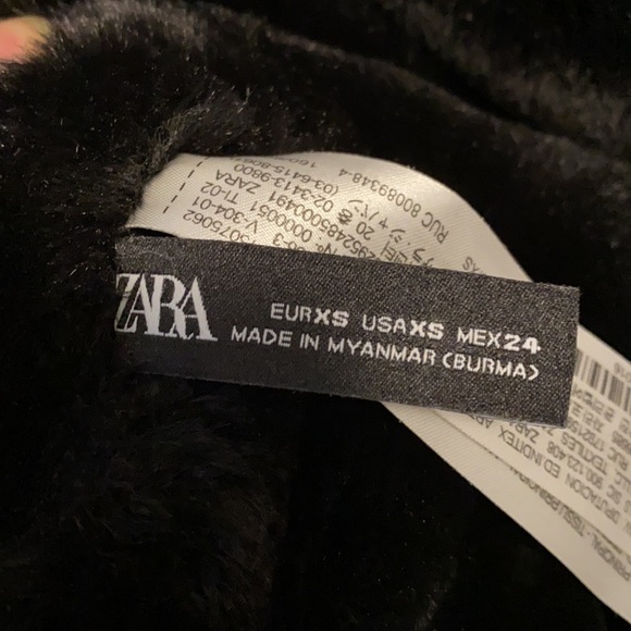 COPY - Zara Reversible Jacket - Picture 4 of 4